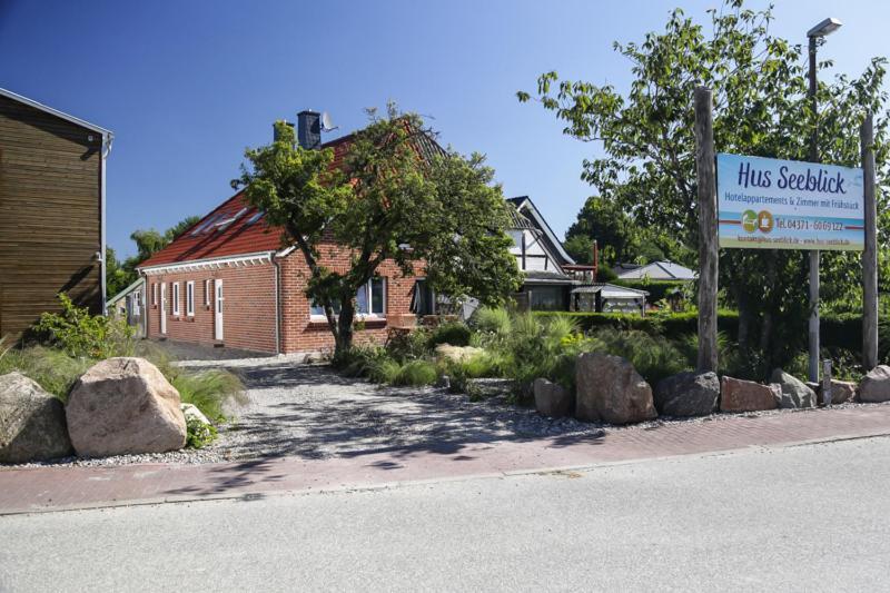Hotel & Ferienunterkuenfte Hus Seeblick Фемарн Экстерьер фото