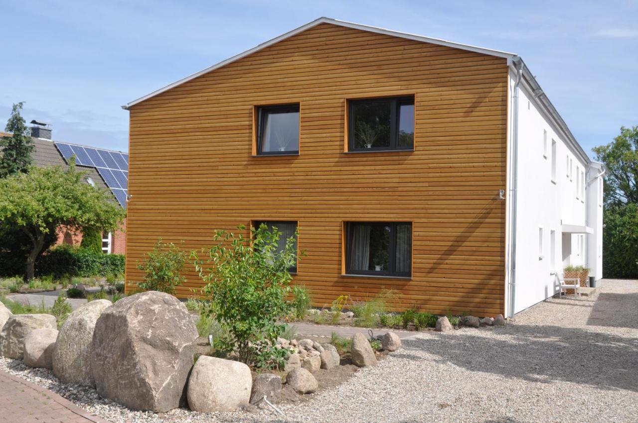 Hotel & Ferienunterkuenfte Hus Seeblick Фемарн Экстерьер фото